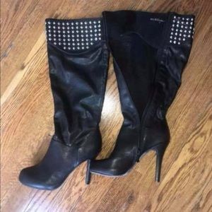 BCBG boots. Size 7. Worn once.